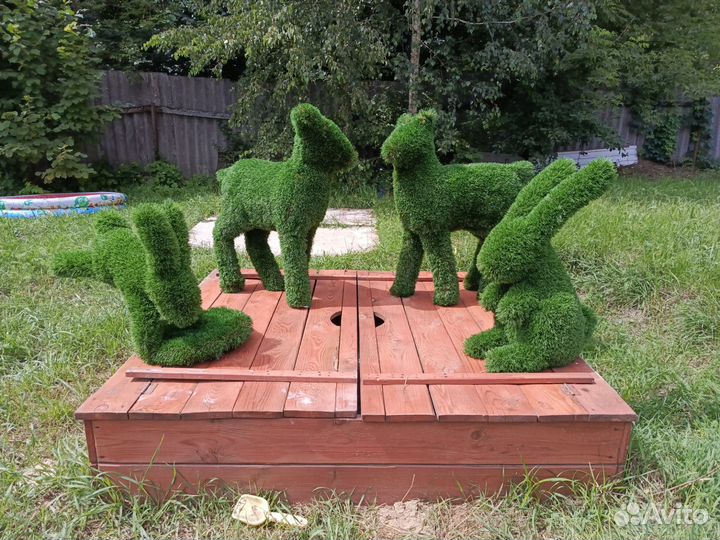 Топиарная фигура зайчики