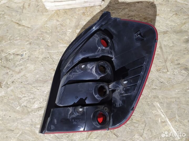 Фонарь задний левый LADA Kalina 2 2013- универсал