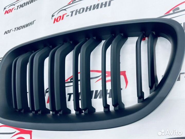 Решетка на BMW 5 F10 в стиле M черная матовая