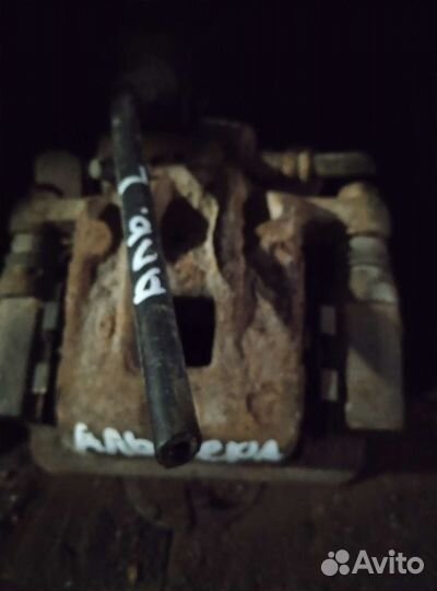 Супорта задние ниссан альмера н16 левый