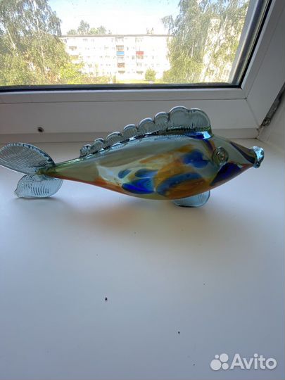 Рыбка из цветного стекла