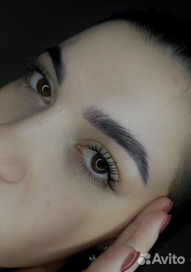 Мастер бровист