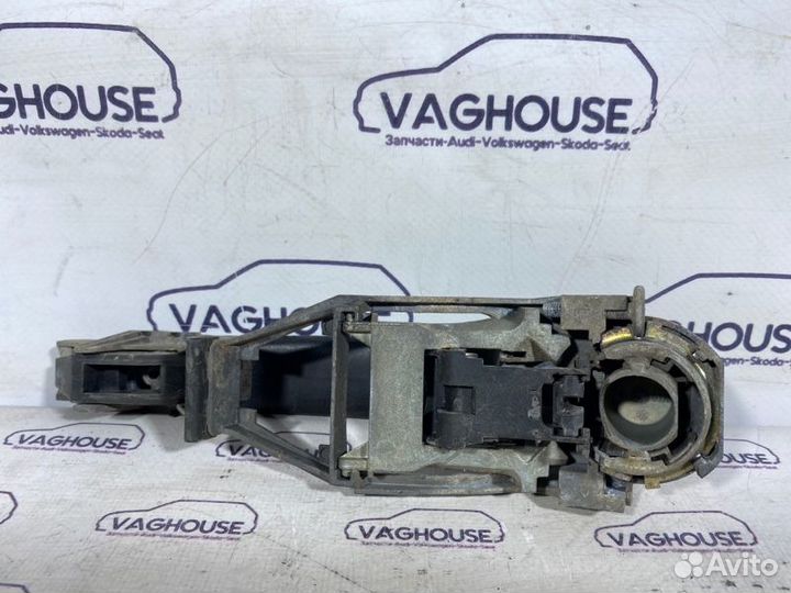 Ручка двери внешняя задняя левая Volkswagen Golf