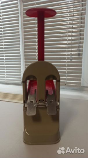 Косточко-выталкиватель