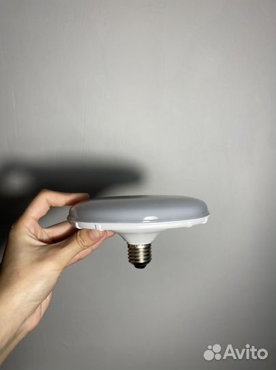 Светодиодная лампа для растений Uniel E27