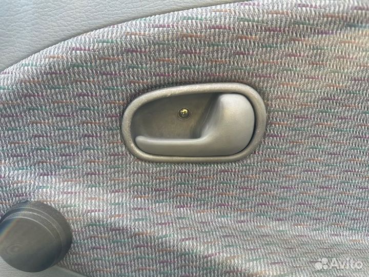 Ручка двери внутренняя Kia Rio седан 1.5 A5D 2001