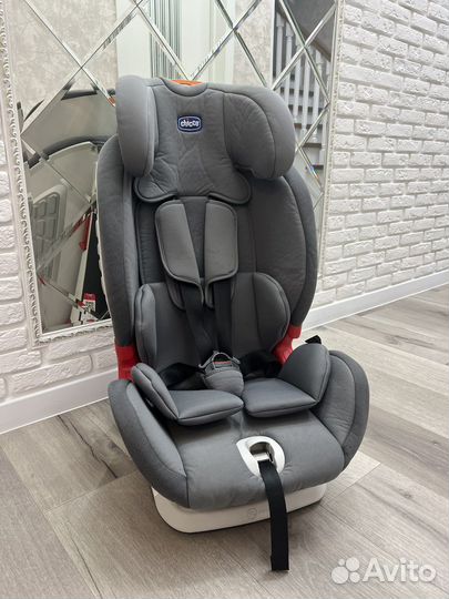 Детское автокресло 9 до 36 кг isofix chicco