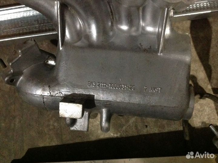 Коллектор впускной в сборе