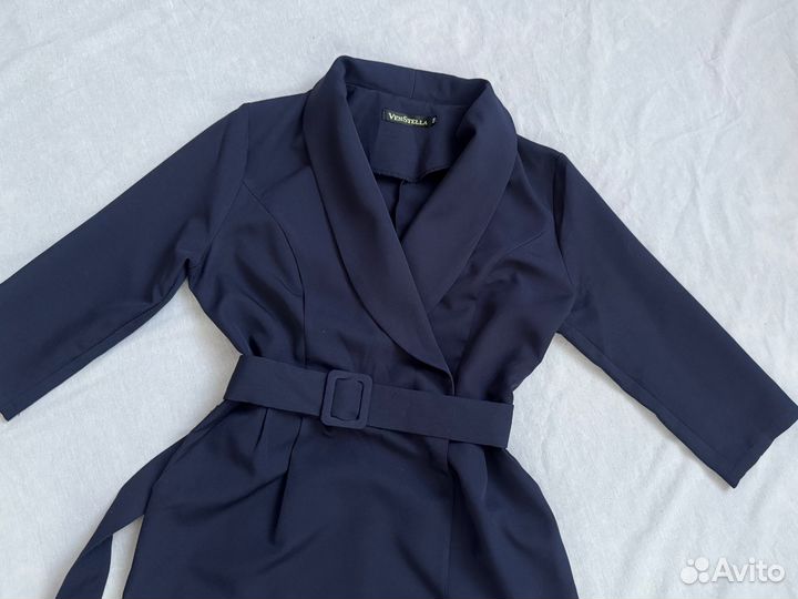 Платье женское деловое 46 р-р