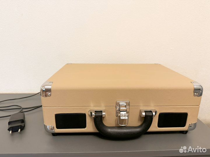 Виниловый проигрыватель Alive Audio