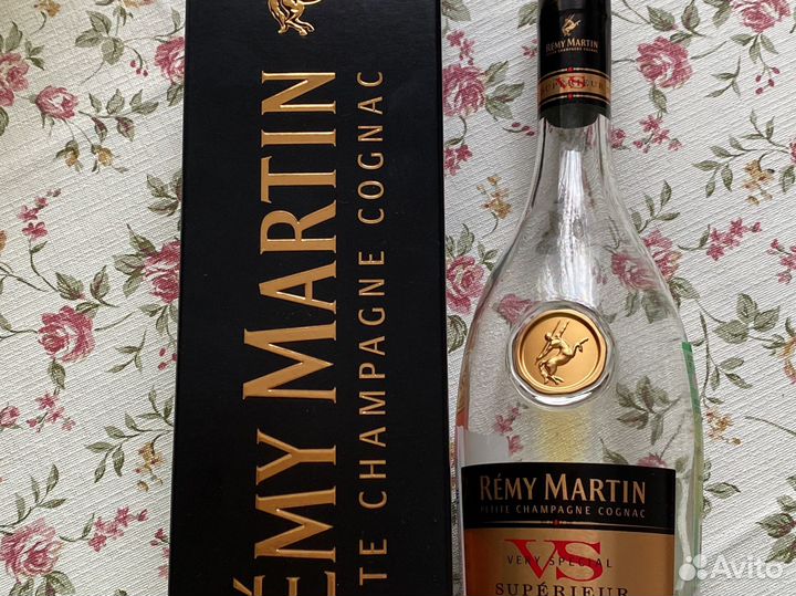 Коллекционная бутылка из под франц коньяка