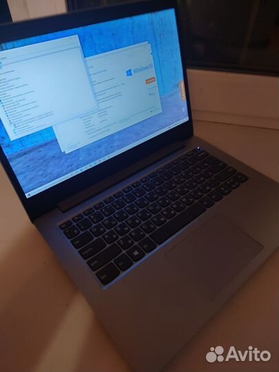 Ноутбук lenovo