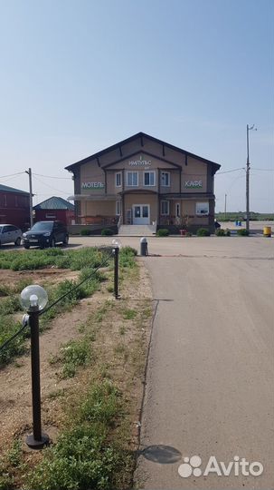 Разнорабочий на поле, на склад