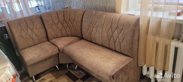 Кухонный мягкий уголок как новый