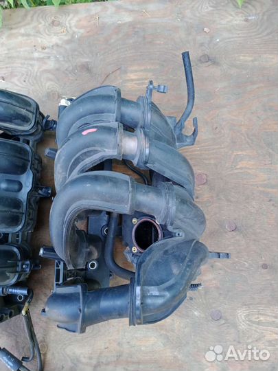 Впускной коллектор Ford Focus 2 1.6 1.8 2.0