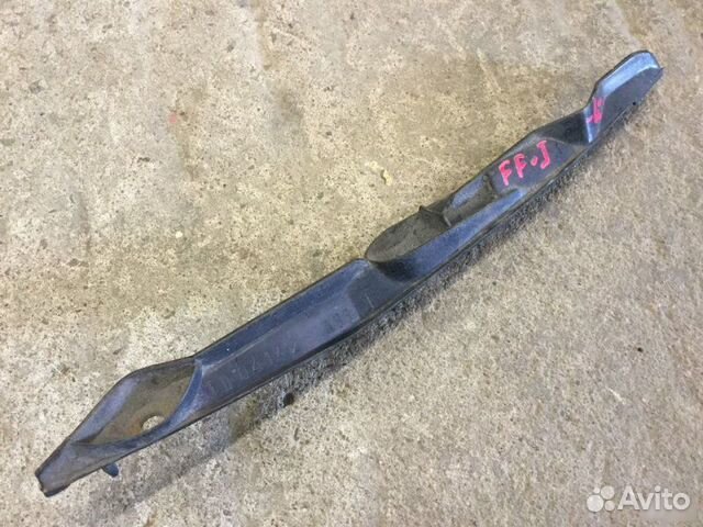 Направляющая бампера переднего Ford Focus I