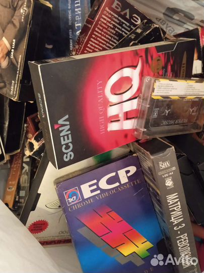 Видеокассеты, боевики и т д