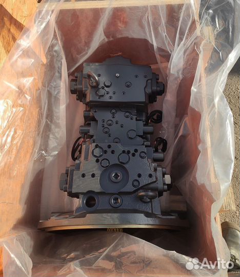 Основной насос для экскаватора Komatsu PC200-7