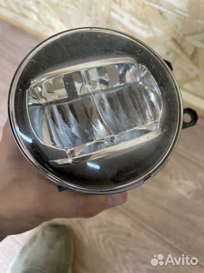 Противотуманная фара левая Toyota Camry V70