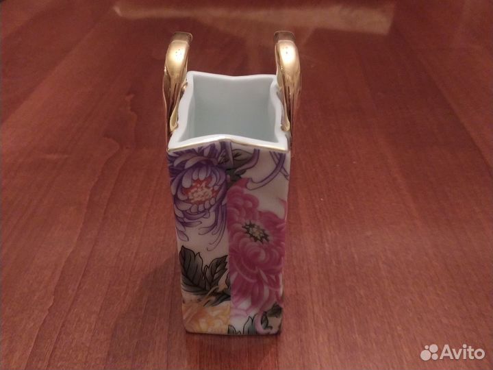 Вазочка фарфор