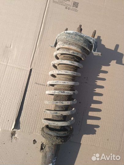 Задняя стойка в сборе Chrysler Sebring