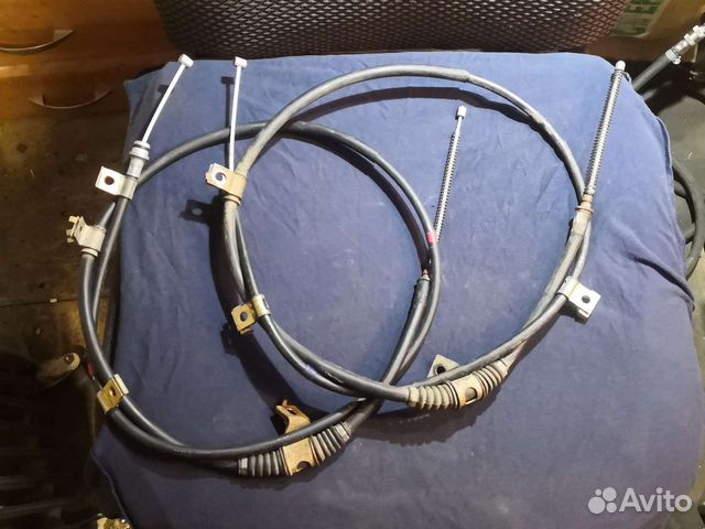 Троса стояночного тормоза Mitsubishi Pajero 3