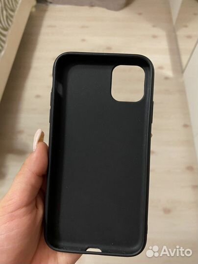 Чехол на iPhone 11