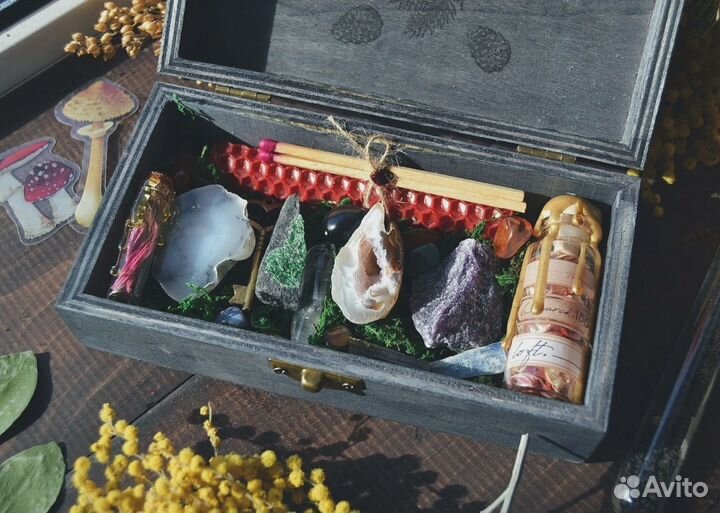 Набор Шкатулка с минералами. Натуральные камни