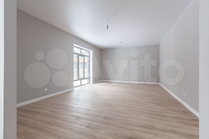 Коттедж 285 м² на участке 7,5 сот.