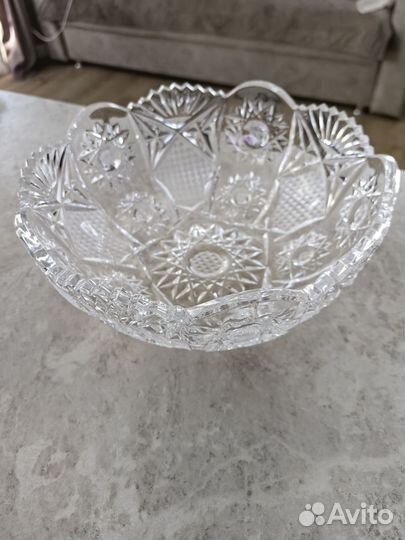 Хрустальная ваза