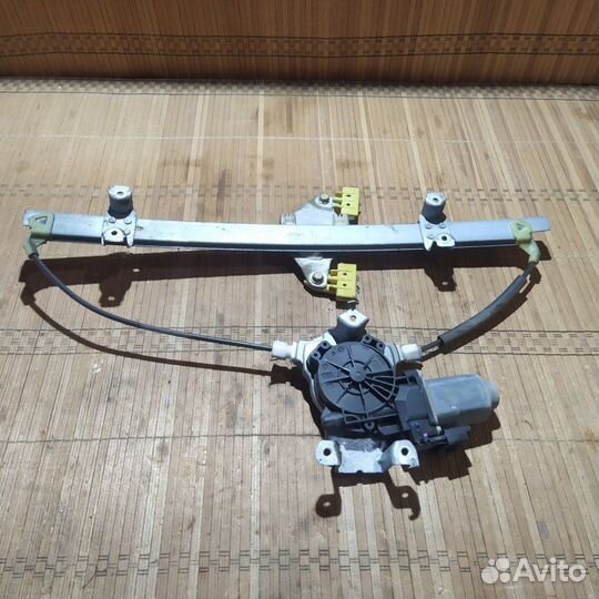 Стеклоподъемный механизм передний левый Nissan