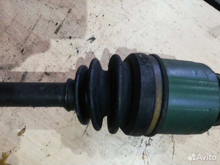 Привод передний правый Mitsubishi Outlander Xl