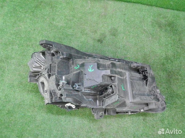 Фара левая Mercedes-Benz GLA-Class