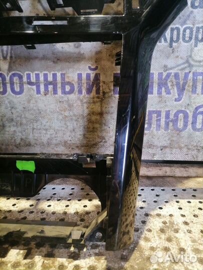 Рамка центральная в торпедо Opel Astra H