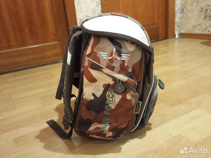 Рюкзак(ранец,портфель) школьный