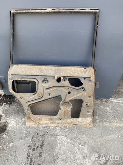 Дверь задняя левая москвич 2141