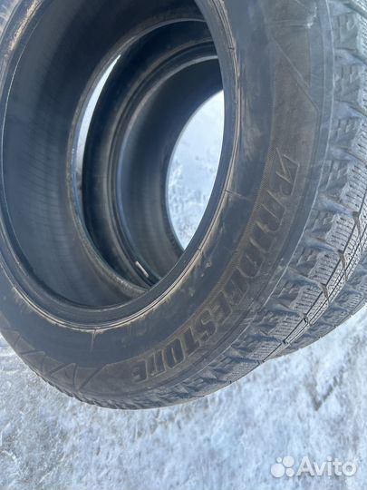 Bridgestone Blizzak Revo2 205/60 R16 30N