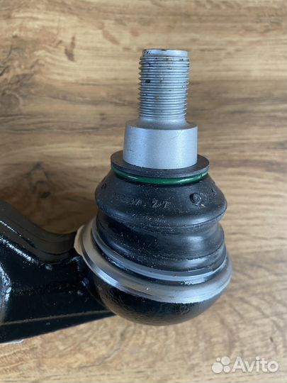 Рычаг передней подвески нижний левый Range Rover