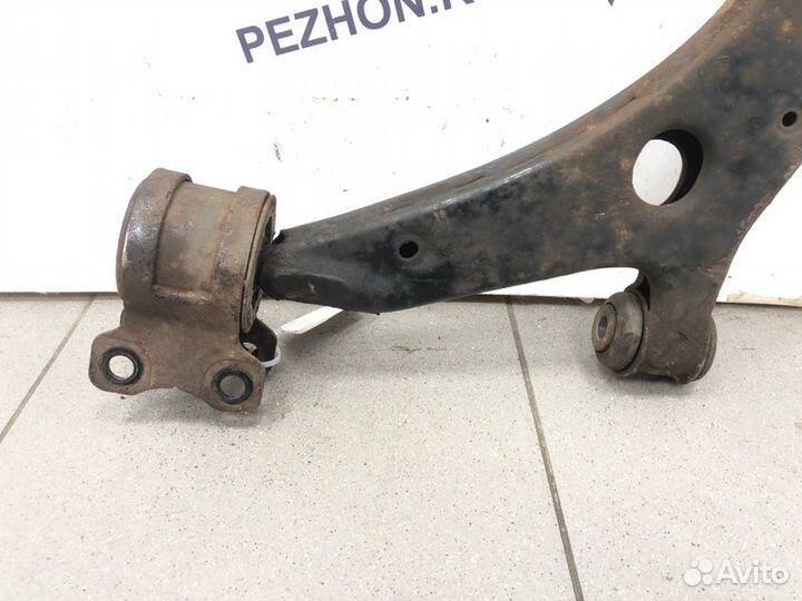 Рычаг передний правый Ford Focus универсал 1.6