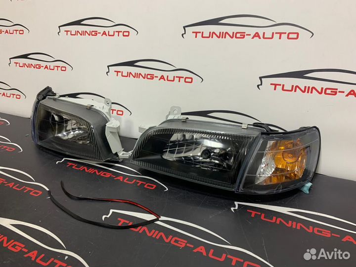 Фары Toyota Caldina (T190) 1992-2002 год. Темные хрусталь