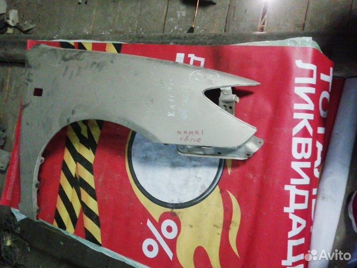 Крыло переднее правое Toyota Camry