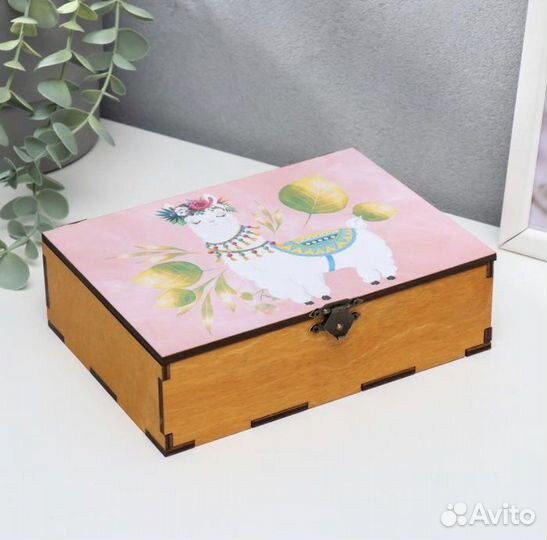 Шкатулка деревянная