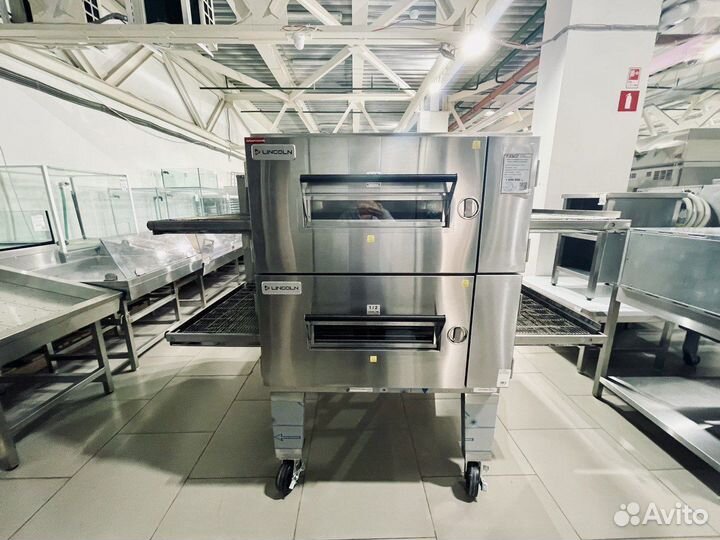 Конвейерная печь для пиццы Lincoln