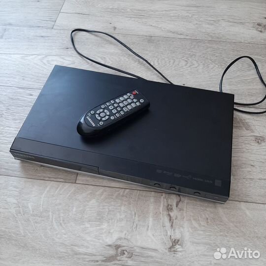 UBS / DVD плеер samsung DVD-D530