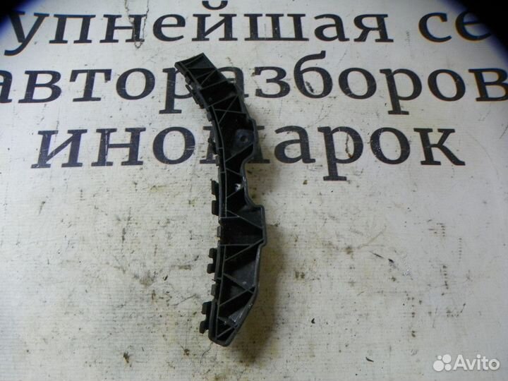 Направляющая заднего бампера Kia Ceed