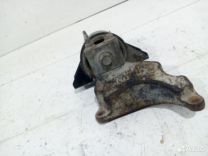 Опора двигателя левая Chevrolet Aveo 1 (T200)