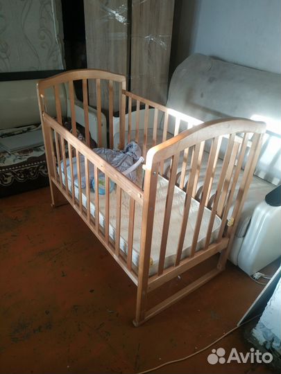 Детская кровать с матрасом бу