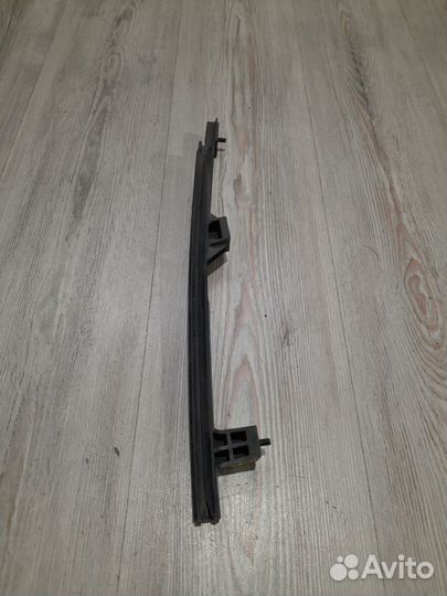 Направляющая стекла Kia soul 2 Прав