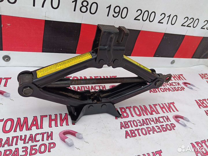 Домкрат штатный Киа Соул 1