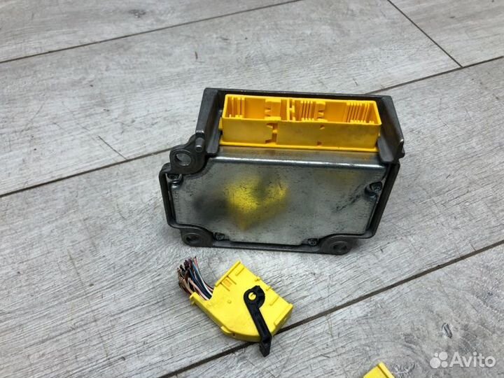 Эбу подушки безопасности Mercedes-Benz B-Class